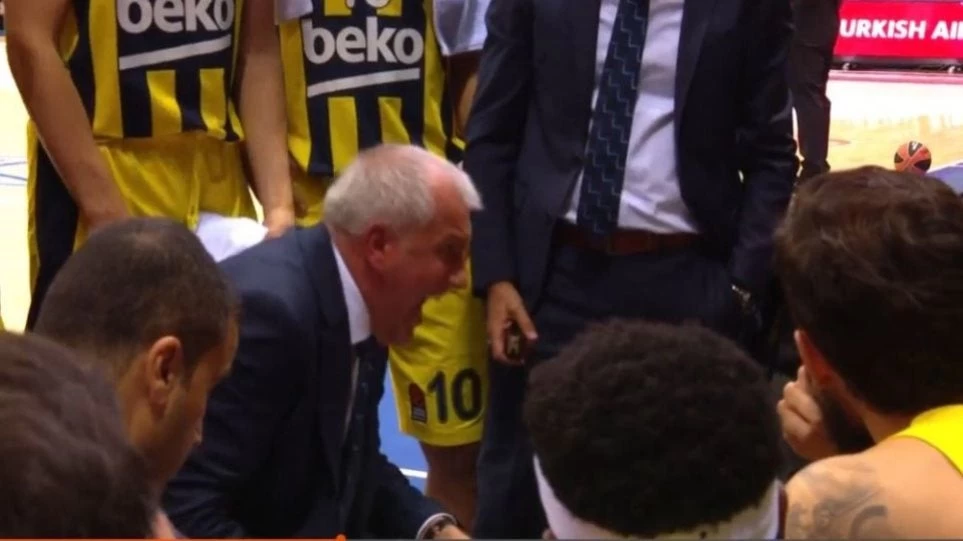 Έξαλλος ο Ομπράντοβιτς: «Γαλλικά» σε τάιμ άουτ – «Άντε γαμ…τε όλοι σας!»